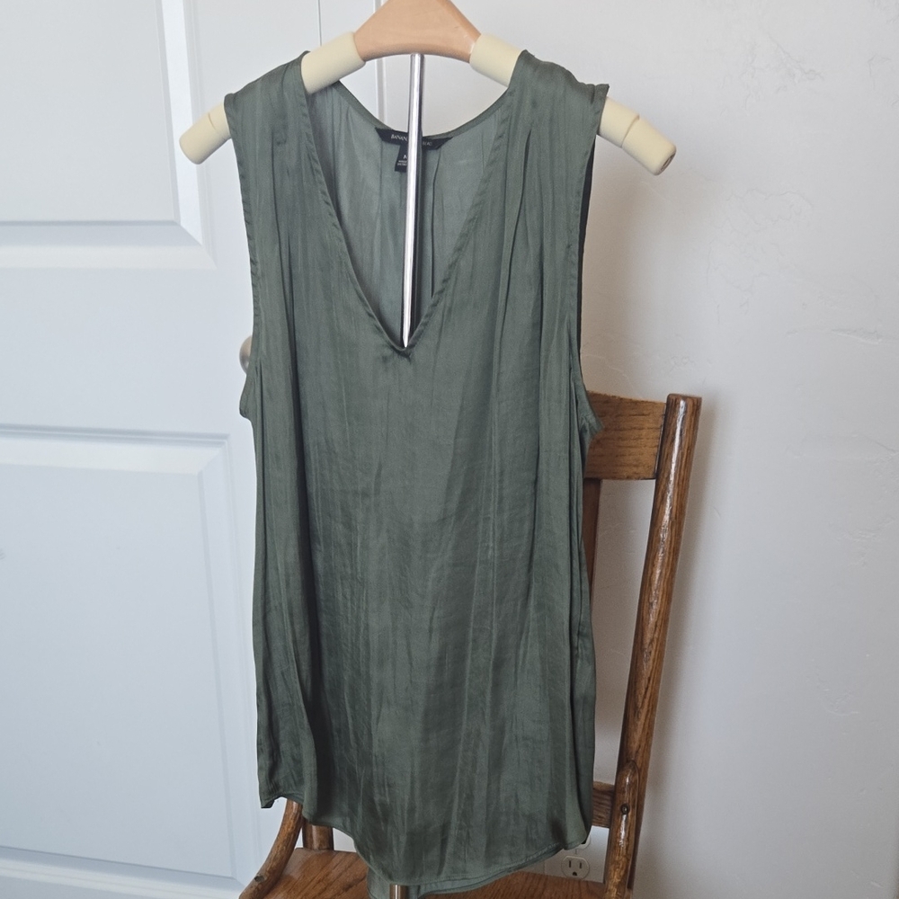 Banana Republic Green Sleeveless Tank
